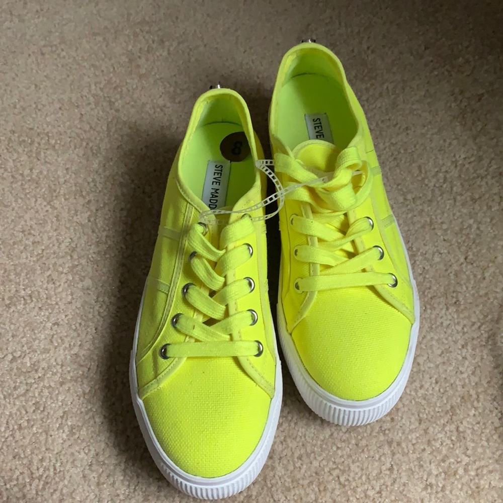 Steve Madden Brand new shoes size 8